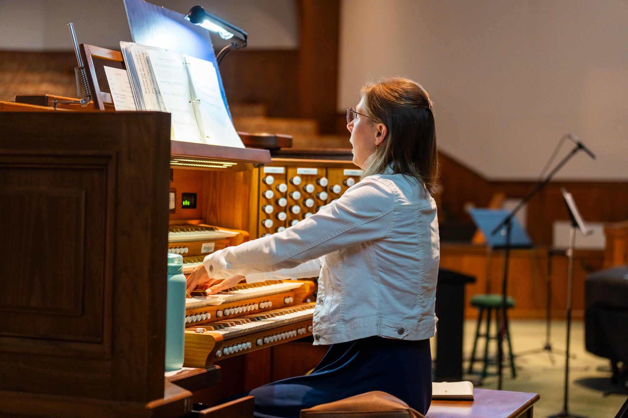 Student playing the organ at RSA